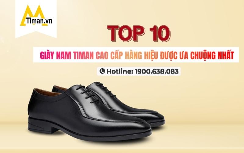 Cận cảnh một quý ông đang điều chỉnh đôi giày da của mình trước khi ra ngoài, thể hiện sự chú trọng đến từng chi tiết trong việc mặc vest đi giày gì.